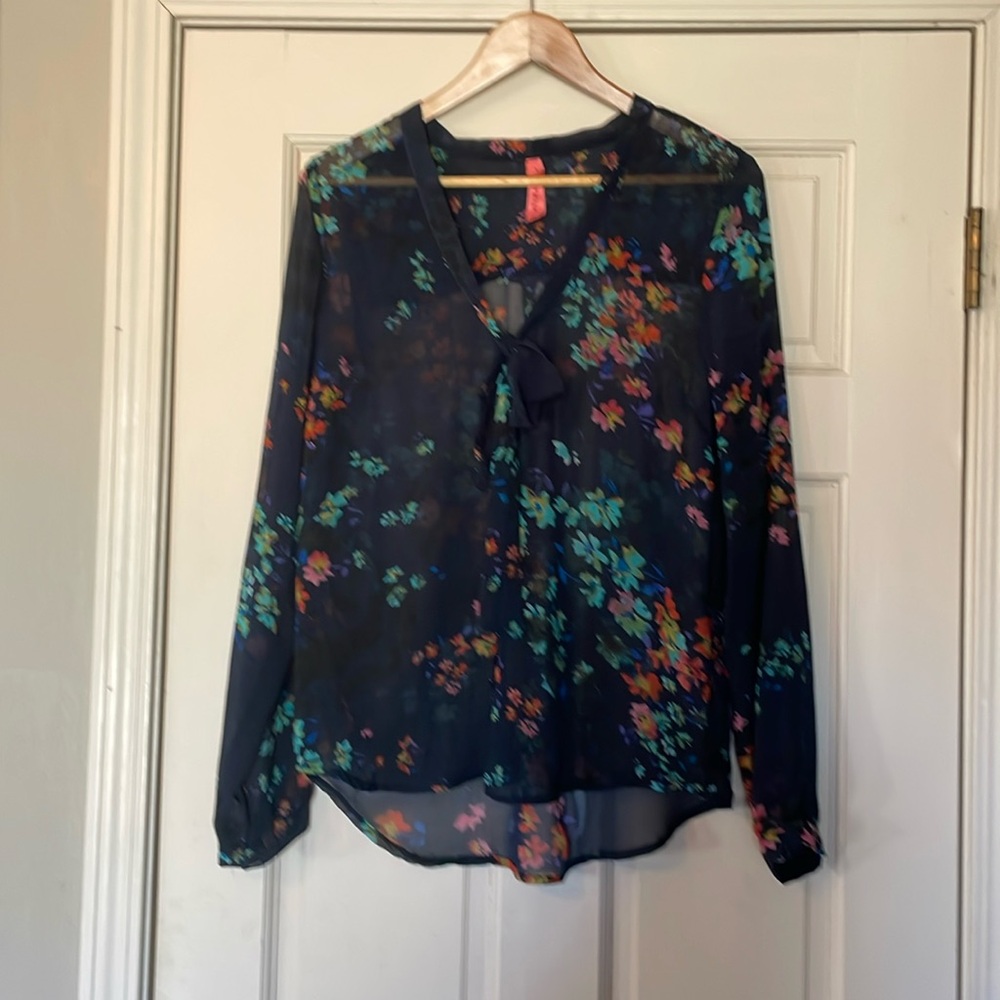 Eight Sixty Sheer Floral Top—Size Large